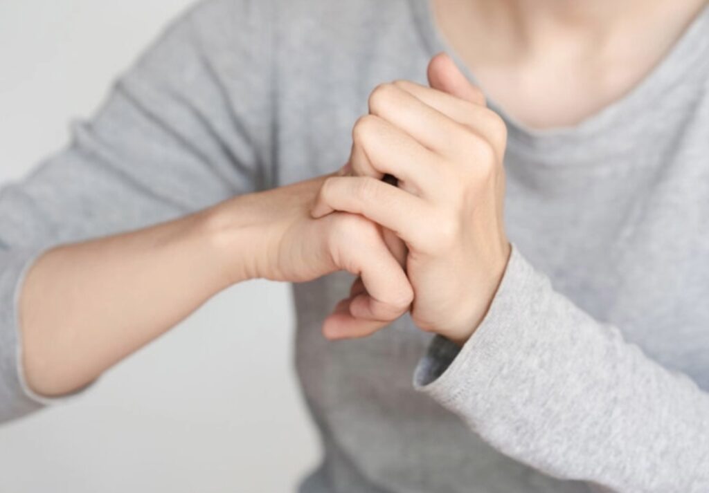 Sometimes your shoulder just pops like your knuckles crack