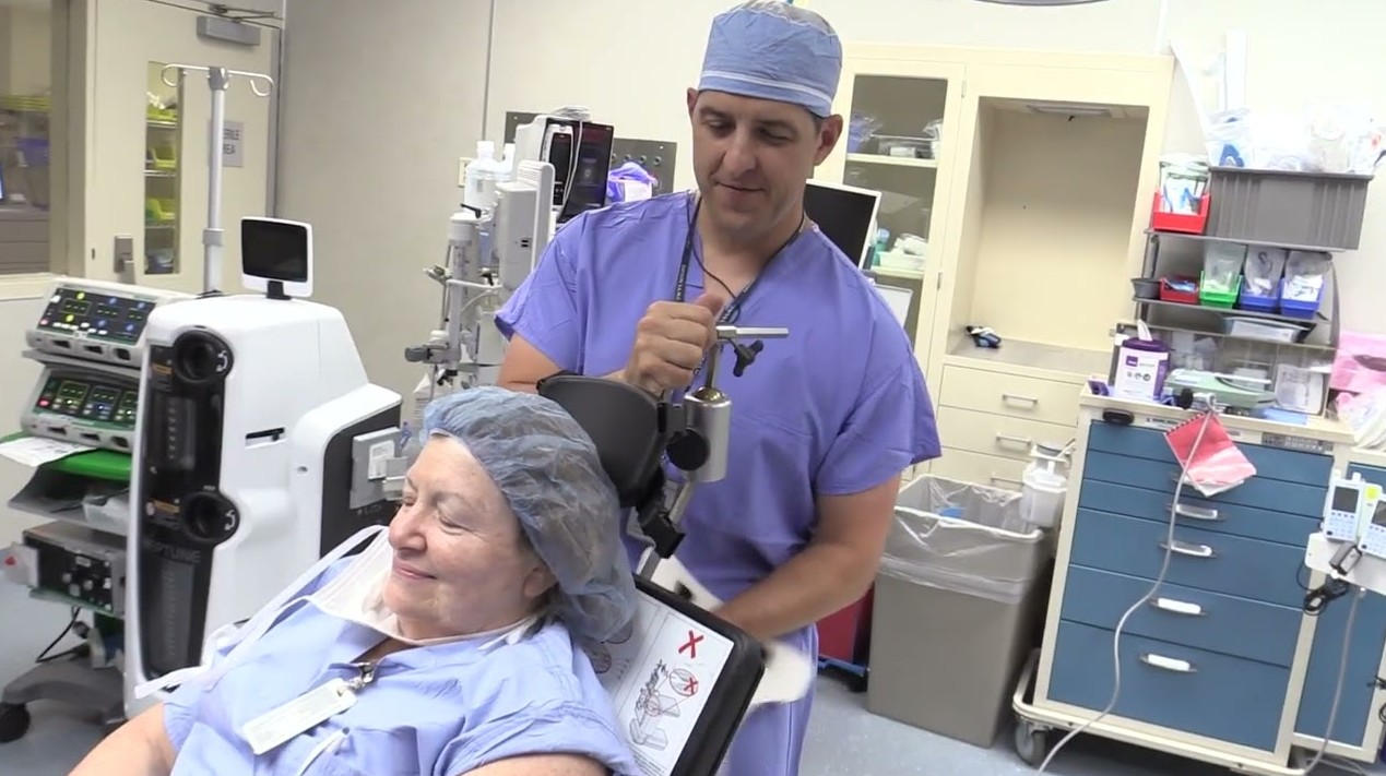 Beach Chair Positioning for Shoulder Surgery: A Step-by-Step Guide (Tenet/T-Max Bed & Smith+Nephew Spider) [VIDEO]